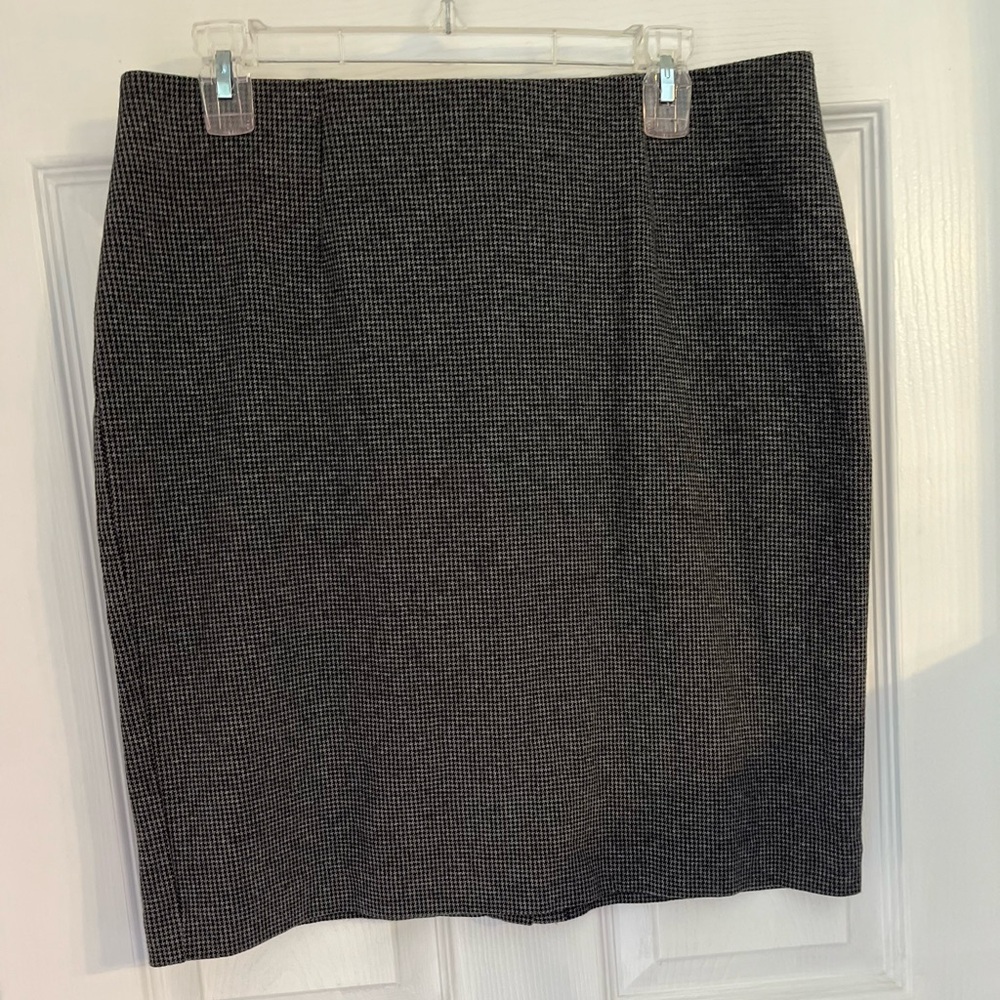 J. Jill pull on Ponte pencil skirt